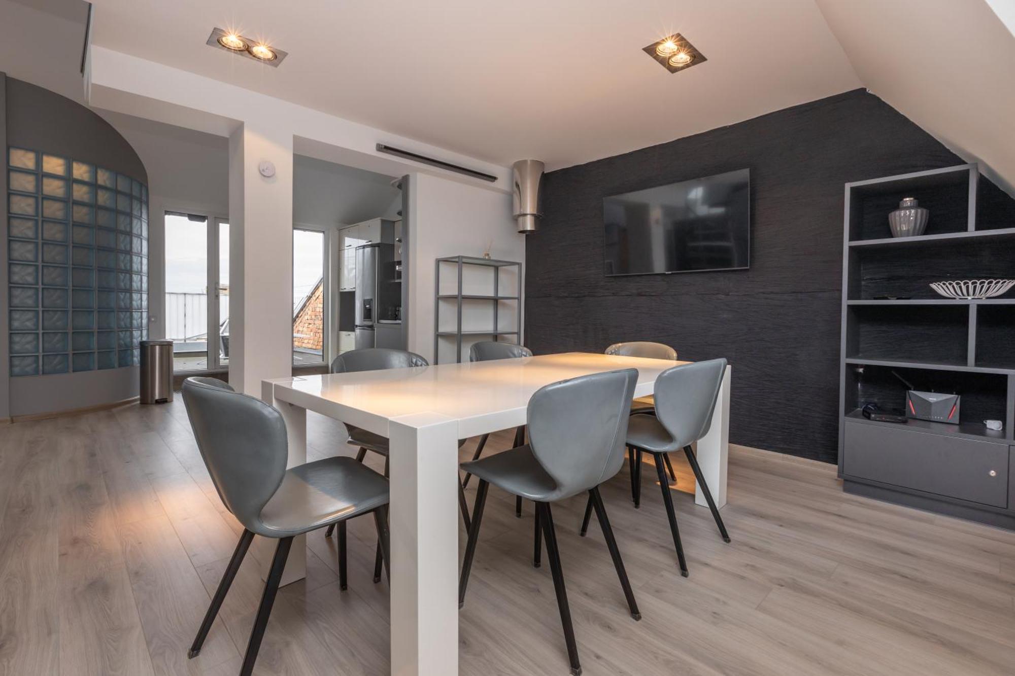 Penthouse Apartment With Terrace Рига Экстерьер фото