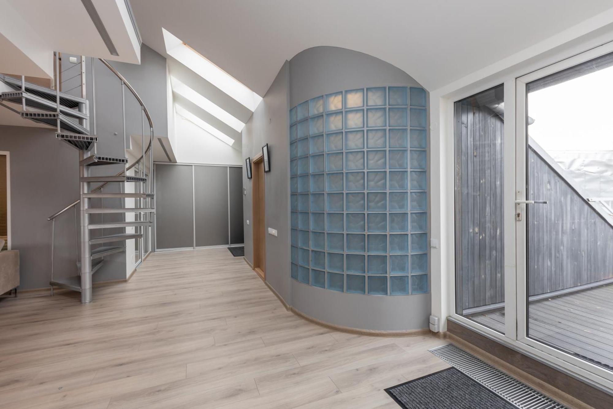 Penthouse Apartment With Terrace Рига Экстерьер фото