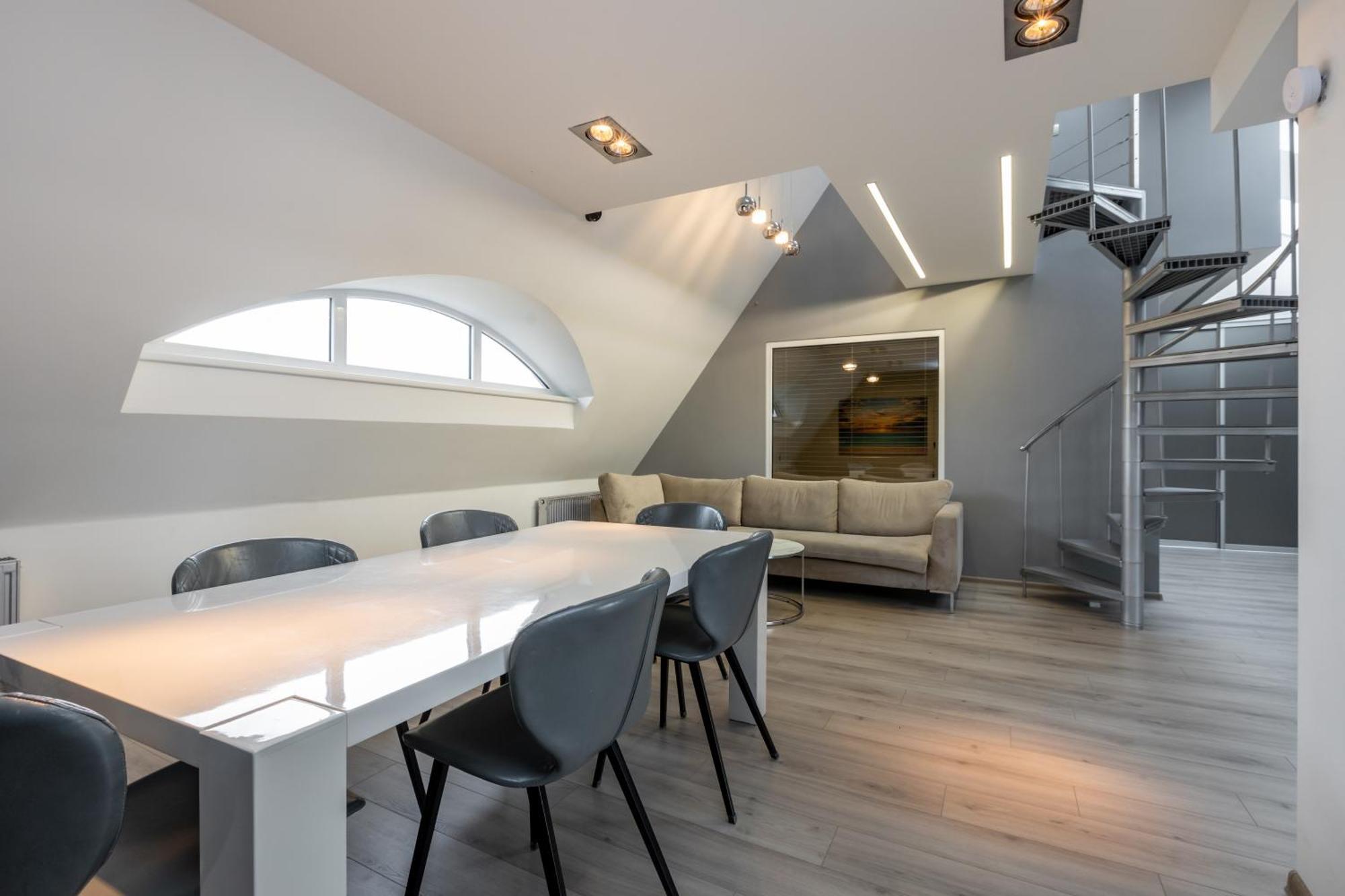 Penthouse Apartment With Terrace Рига Экстерьер фото