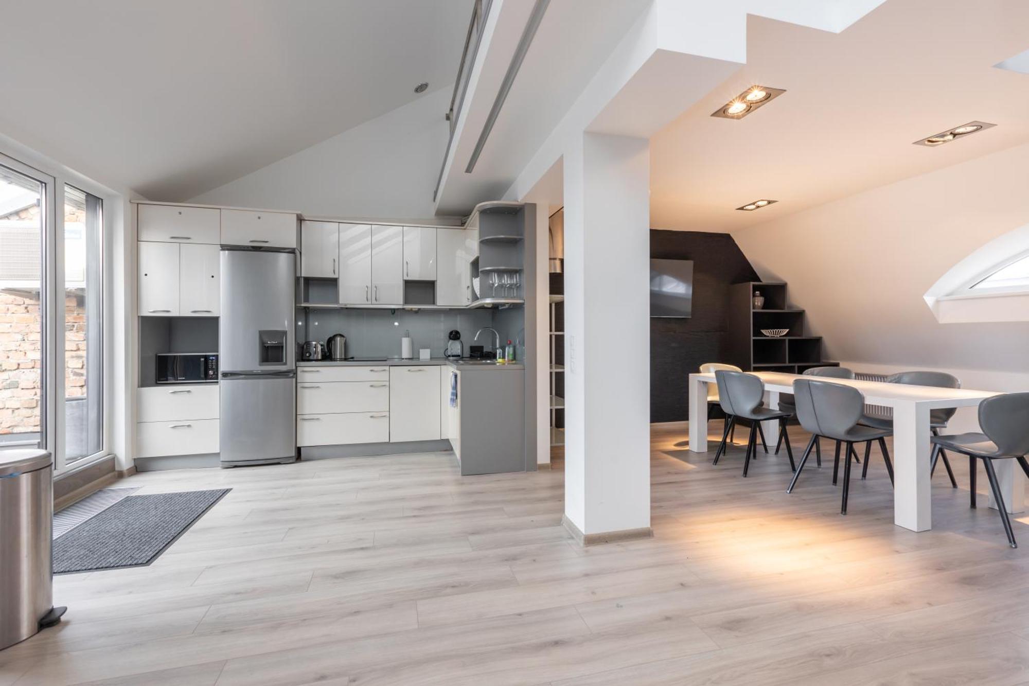 Penthouse Apartment With Terrace Рига Экстерьер фото